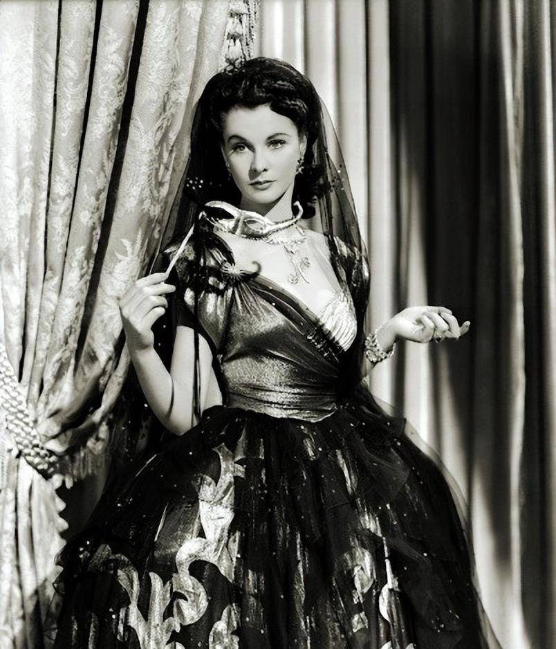 英伦第一美女难逃玩物下场,遇真爱抓不住孤独死去_爱玛_纳尔逊_英国