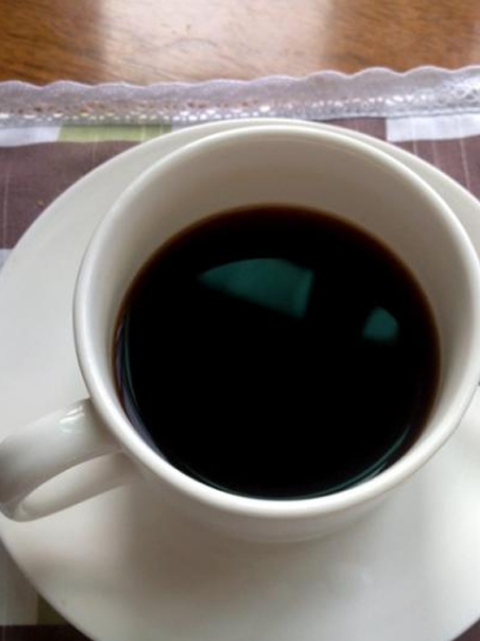 凭此达到减重的效果俗称「咖啡减肥」,黑咖啡在所有的咖啡的品种里面