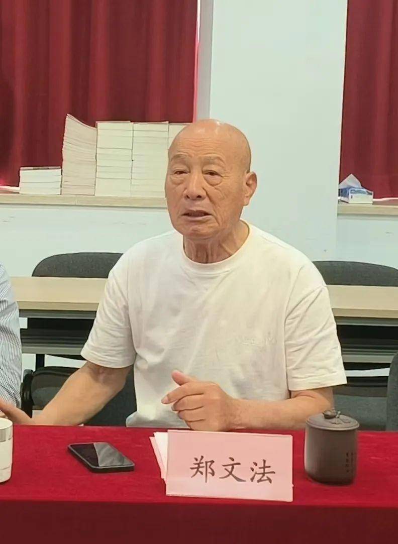 乐清市异地商会联合会考察团一行莅临中国轻纺城乐清商会走访考察