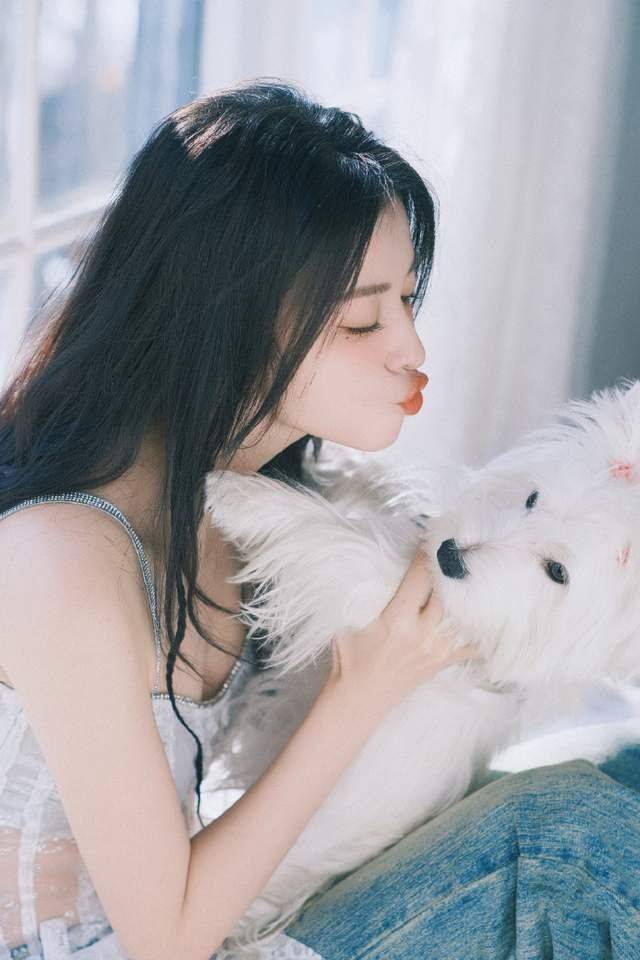 王楚然写真大片曝光,甜美可人背后的"小秘密"你敢不敢听?