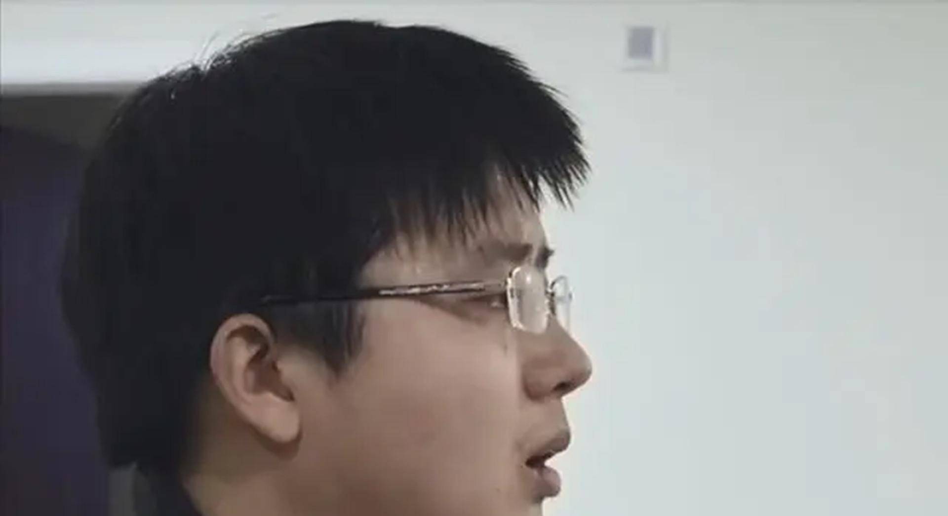 韩诗俊还没明白过来张丽君的意思,以为张丽君是同意拿掉孩子了,便没有