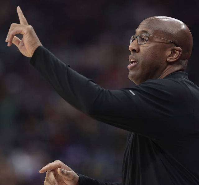 shams宣称国王将与迈克·布朗签署为期3年,价值3000万美元的合同.