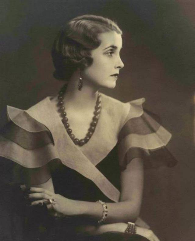 芭芭拉·赫顿_生活_时候