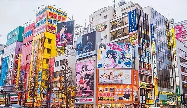 秋叶原杀人事件回顾:二次元天堂变血色地狱,只因一个癫狂宅男