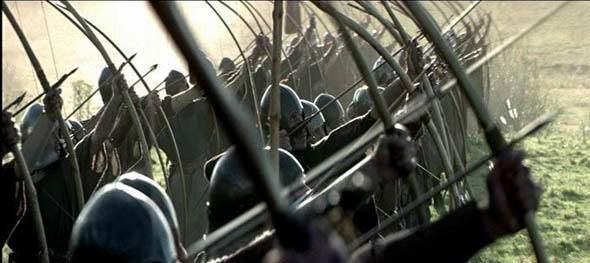 弓箭,弩箭由于是使用的半机械力,可以在非常远的距离上对某一区域进行