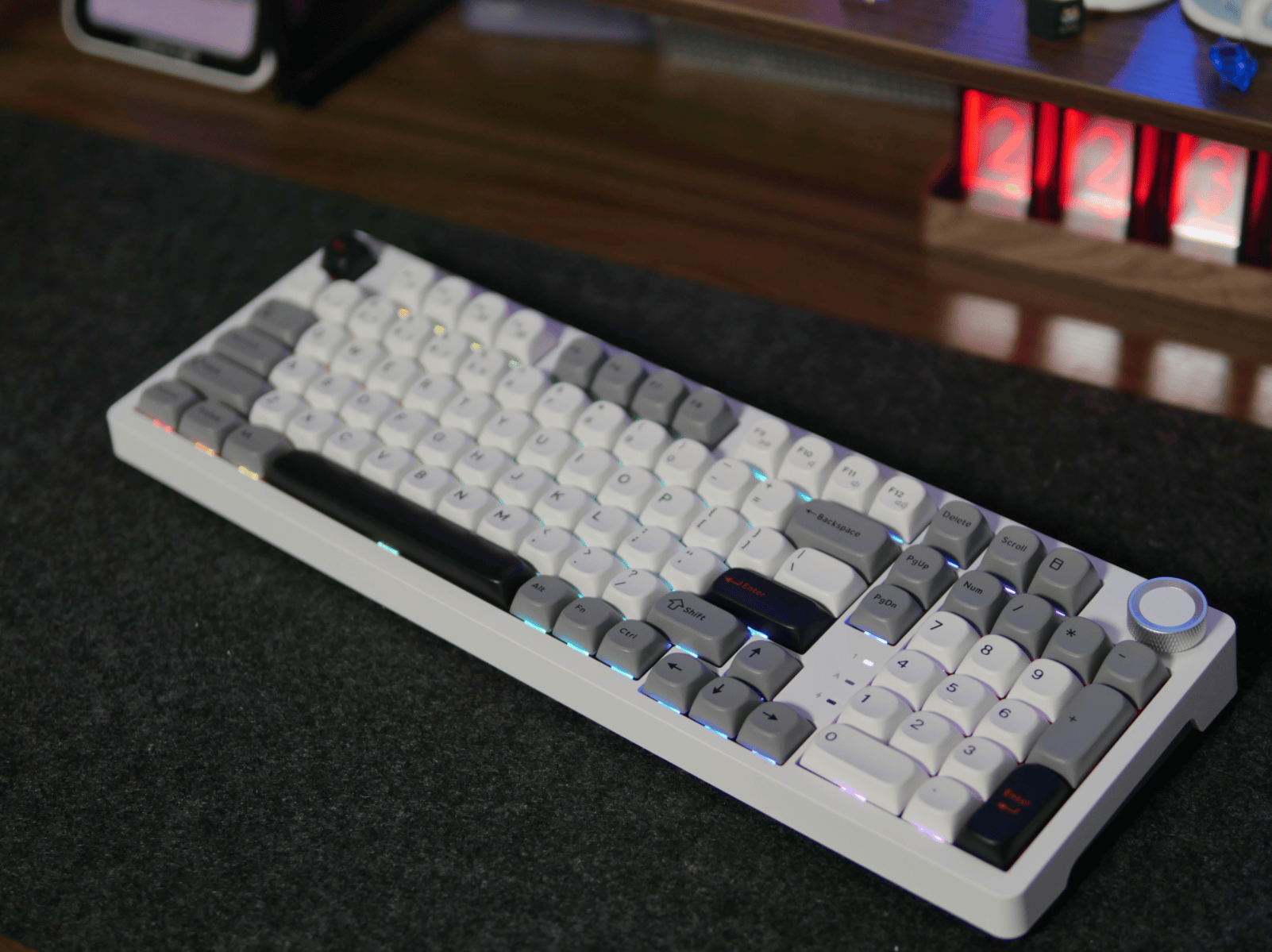 办公娱乐皆神器,再次升级之后,skn 青龙4.0机械键盘向完美又进一步