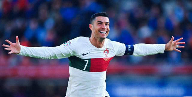 葡萄牙队变阵,c罗首发岌岌可危!1亿巨星或抢走位置,新