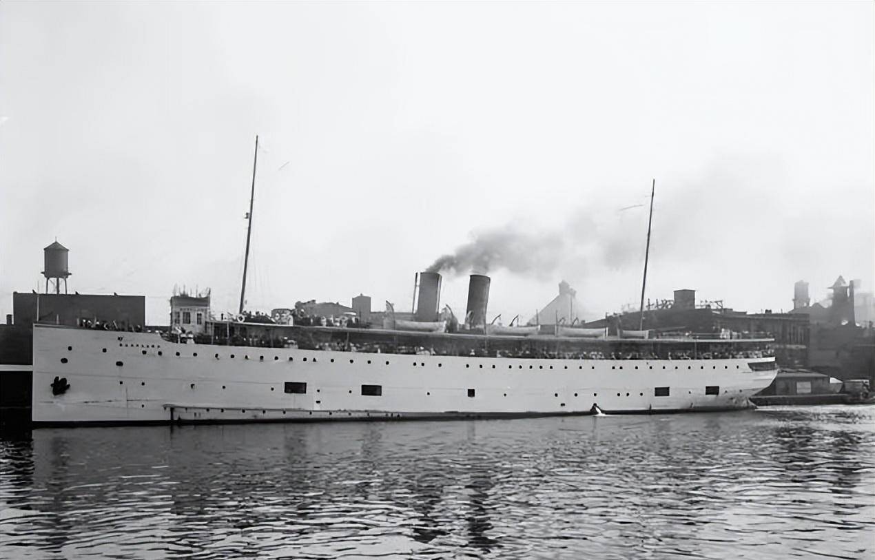 并重新将其命名为威尔梅特号航空母舰,主要用作五大湖的训练舰.