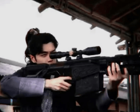 穿越千年的狙击枪:当范闲遇上巴雷特,历史与现代的火药味谁更浓?