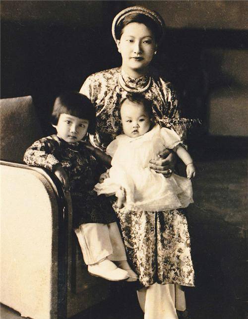 中国和越南末代皇后对比照:婉容要漂亮几分,但结局却是凄惨几倍