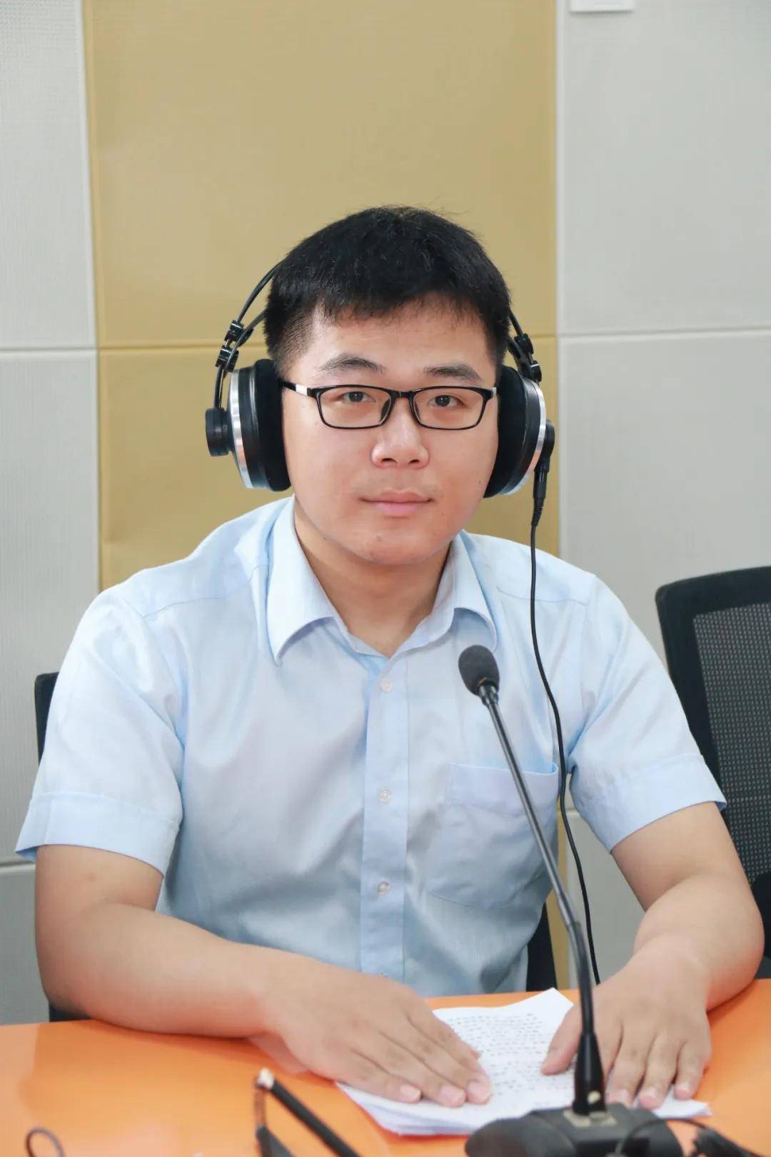 刘通 金融科技部产品经理郑皓天 普惠金融事业部客户经理刘冠岑 个人