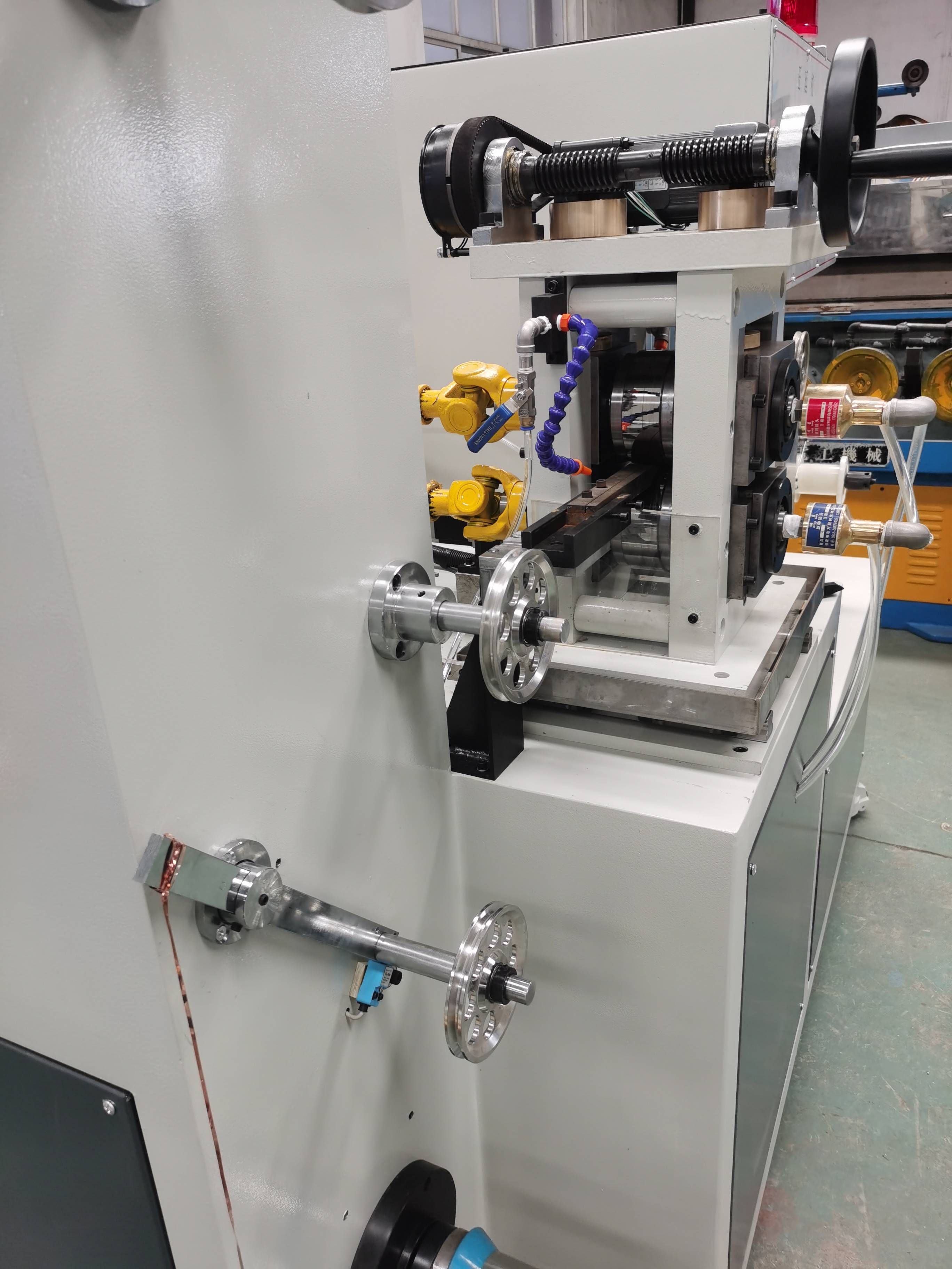 也在不断演进和改进:高速高精度: 新一代的压扁机和波