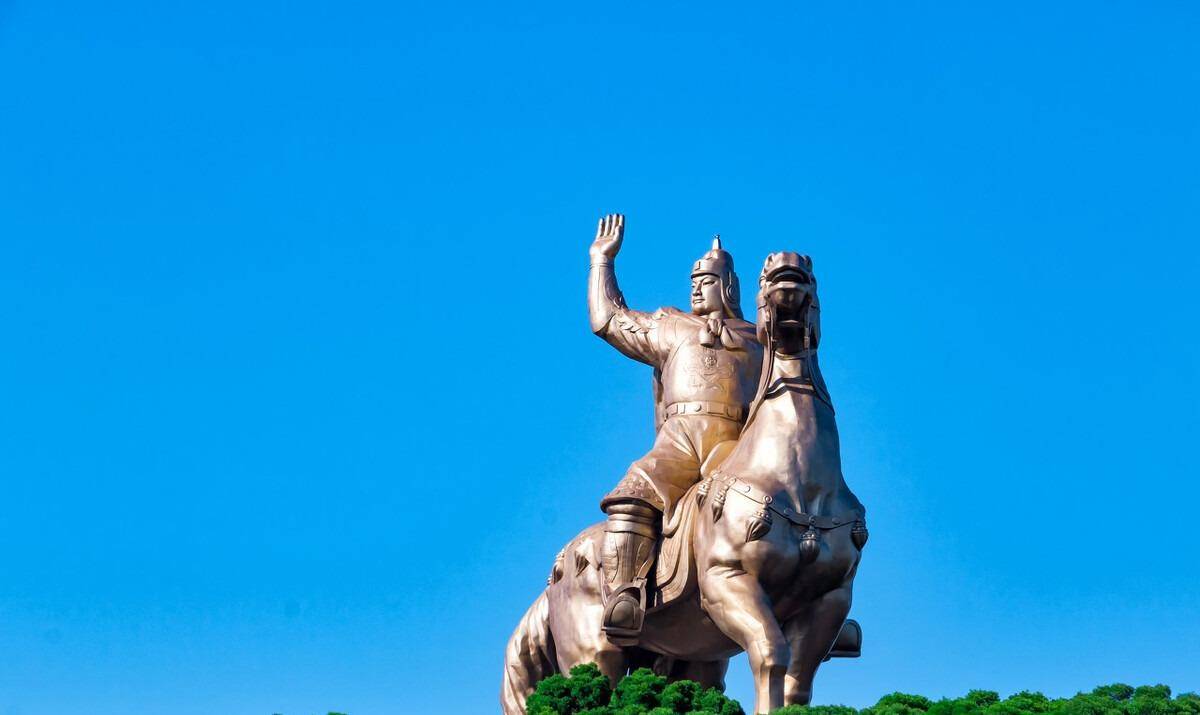 郑成功和施琅都收复过台湾,为何只有郑成功的雕像而没有施琅?