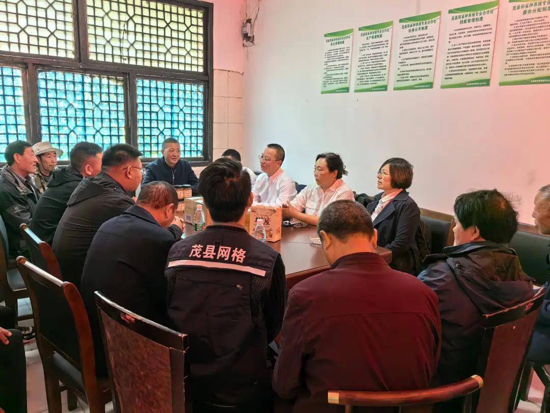 重庆江津区新专联走进四川茂县叠溪镇助推农特产品销售