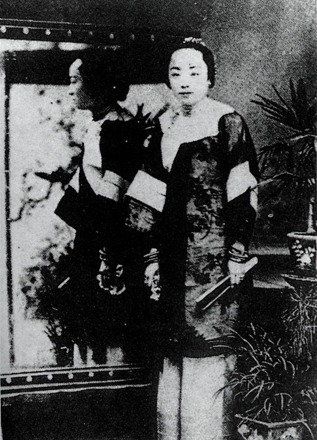 清末名妓赛金花:三度丧夫均被赶出家门,死前仅剩下一床破棉被