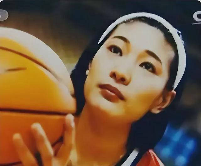 巩晓彬和李昕:谁在球员时代表现更出色?数据对比揭晓答案