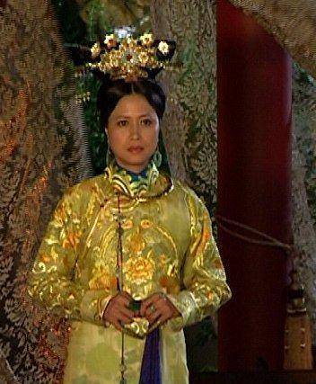 她父亲是蒙古王子,她是蒙古公主,嫁给康熙后生的皇子差点当皇帝