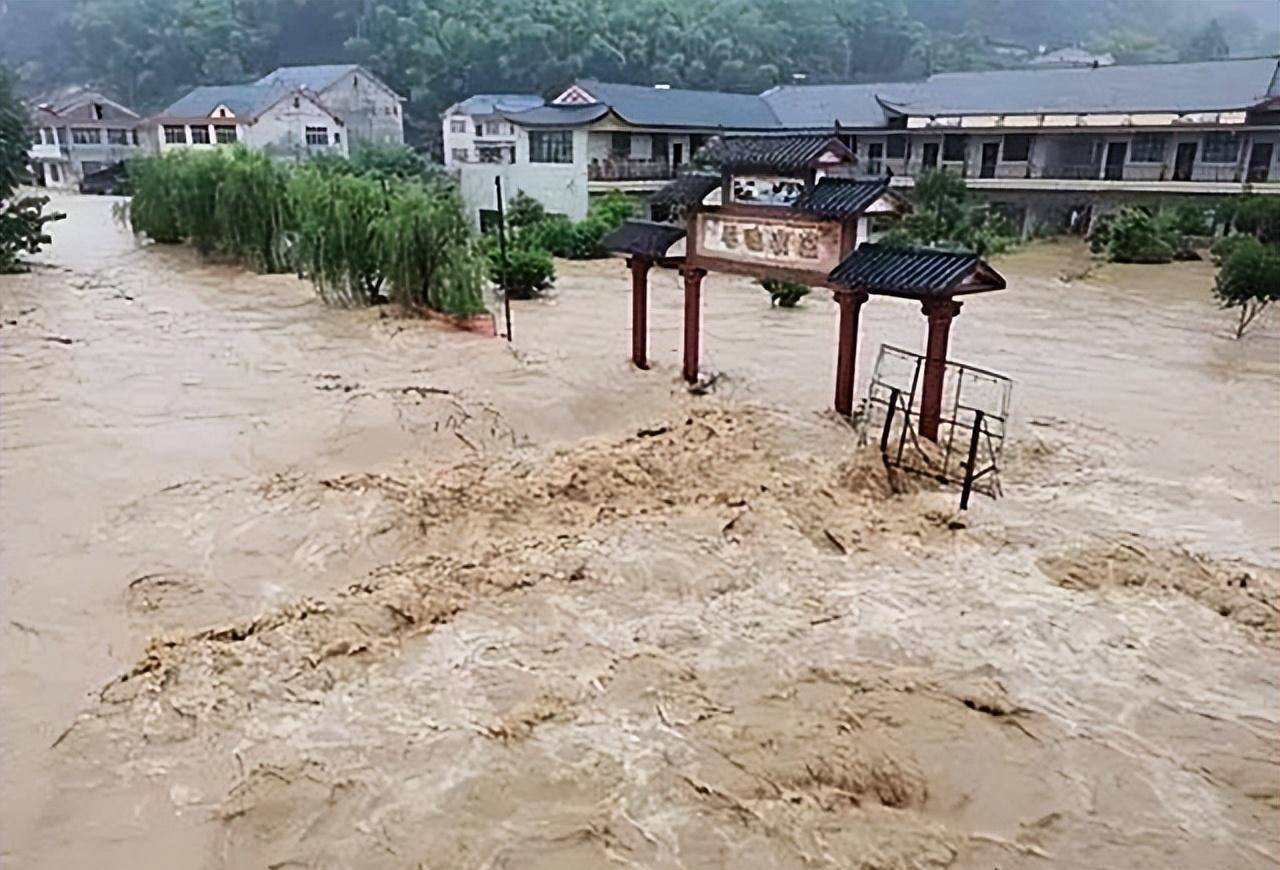 安康83洪水老照片图片