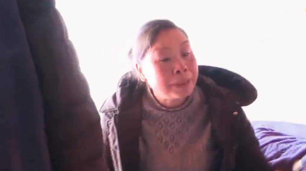 2021年湖南老汉偶遇工友老婆,仔细一看,竟是失踪14年的妻子