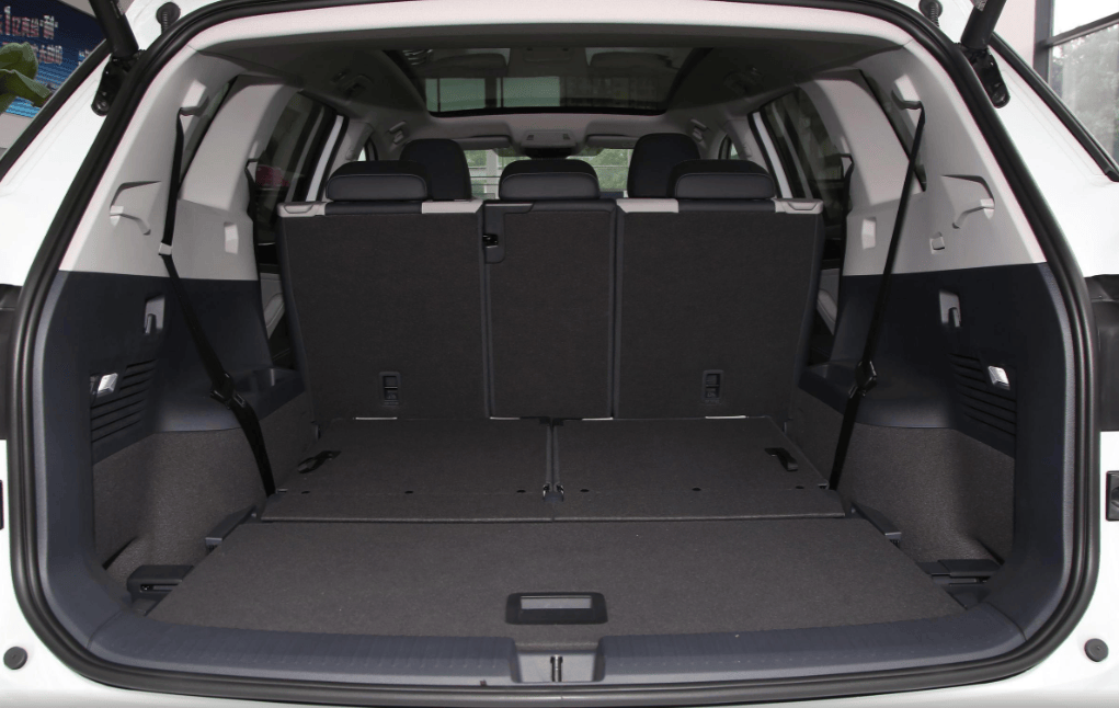 适合家用的纯电suv?id.6crozz空间挺大,实用性如何