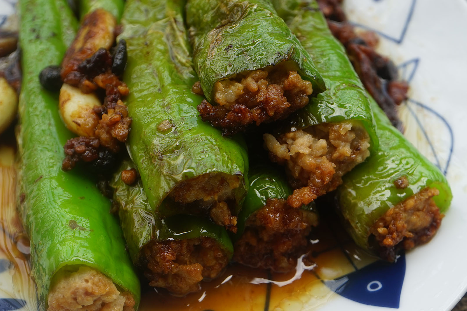 青椒和肉这样配,夏天的下饭王,有它在吃饭超极香,每次吃一大碗