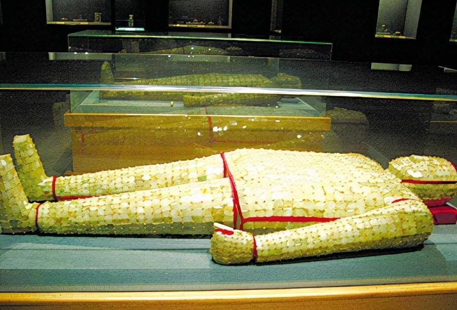 2008年,北京迎春拍卖会,乾隆的盖尸被拍出6550万