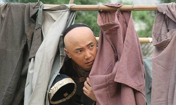 《李卫当官》里的李卫,历史上究竟怎样?死后乾隆下令按总督例葬