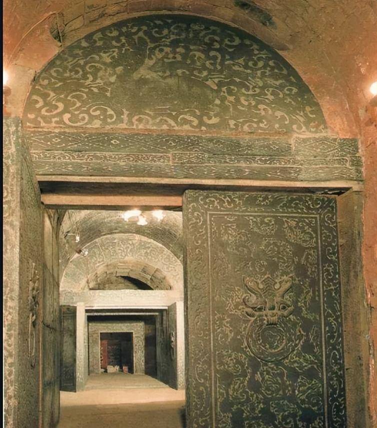 2006年,河南曹操真墓现世,陪葬品令人意外,展现曹操的另一面