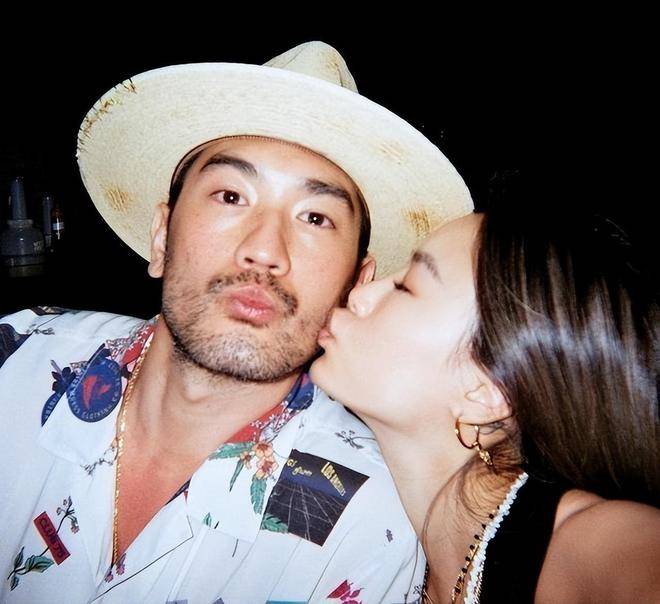 高以翔女友脱胎换骨,带着godfrey遗愿生活,在香港出席时尚活动