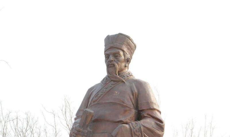 百里奚和商鞅谁对秦国贡献更大?