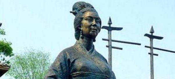 秦始皇一生未立皇后,后宫更是寥寥无几,为何对寡妇情有独钟?