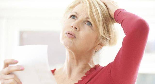 女性出现5个症状,或是更年期已来临,别再总是以为是"生病"了