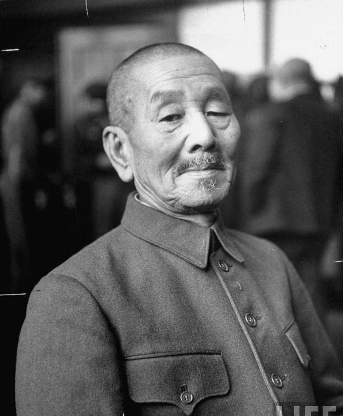 东京审判期间甲级战犯们:死到临头依旧阴险狡诈,东条英机还微笑