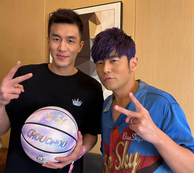 郭艾伦转会传闻再起,cba休赛期风波不断