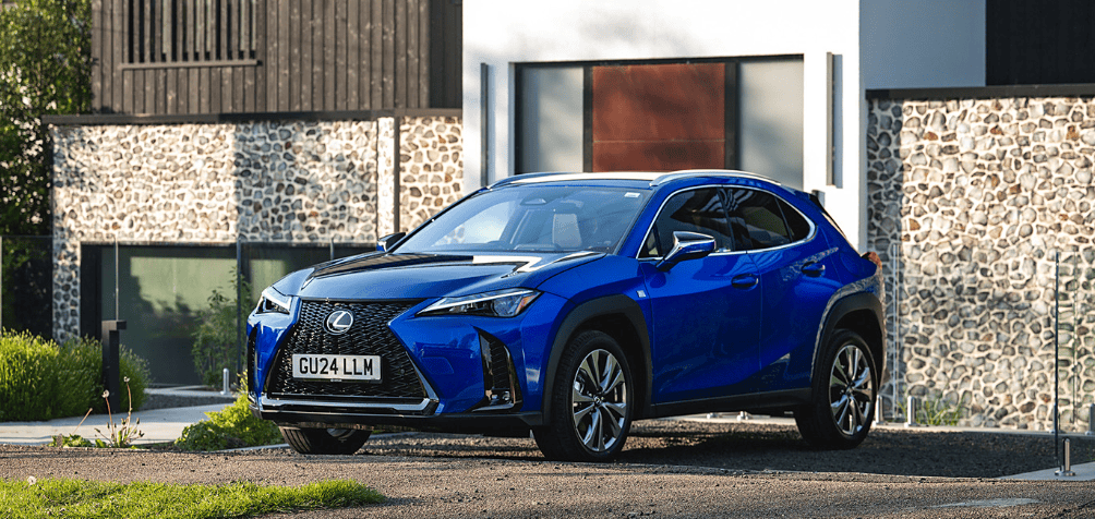 像今天大河要和各位聊的——雷克萨斯ux 260h,定位是一辆紧凑型的suv