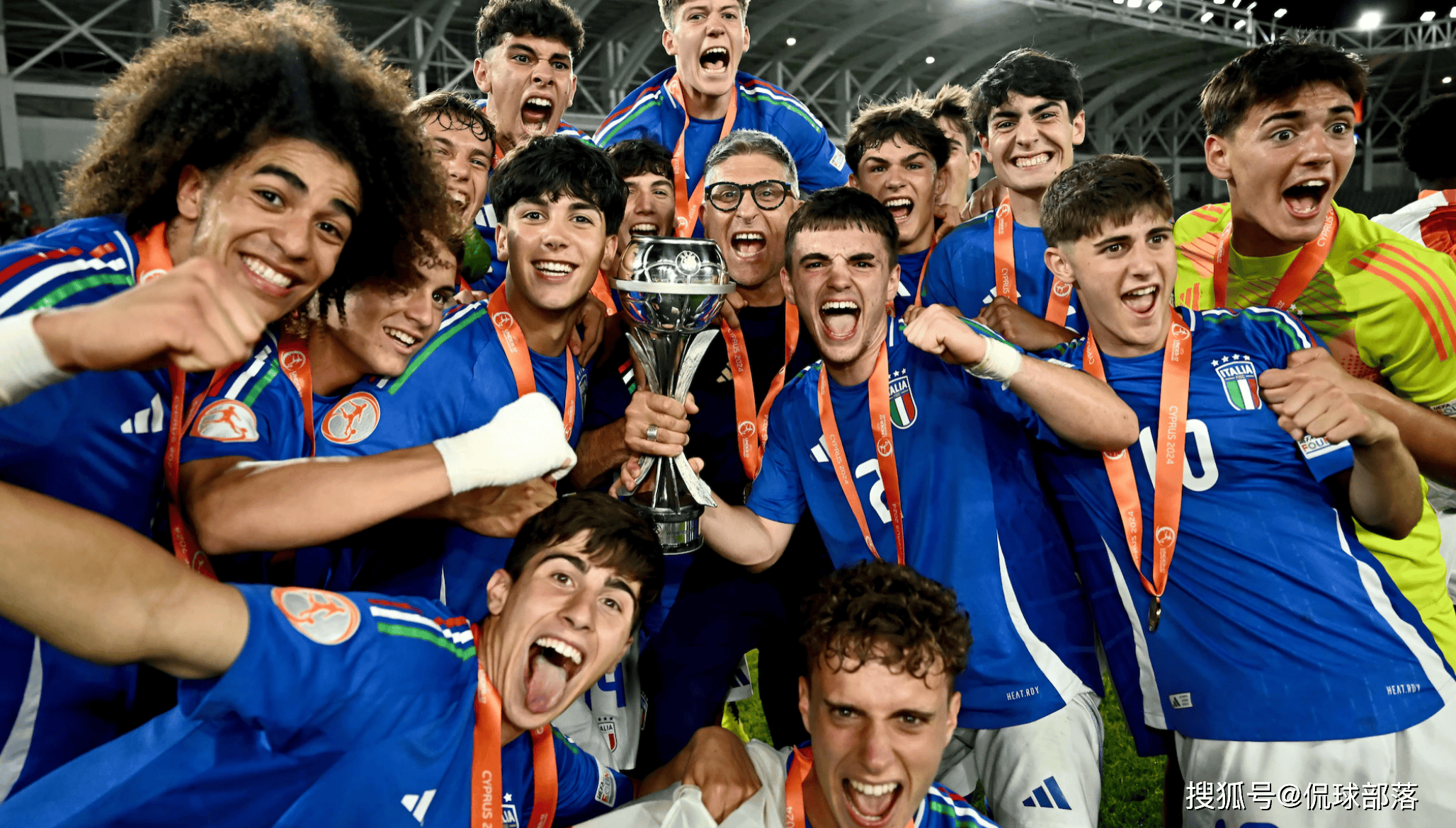 3-0!意大利大胜葡萄牙,结束42年苦等:首夺欧洲杯冠军,太燃了