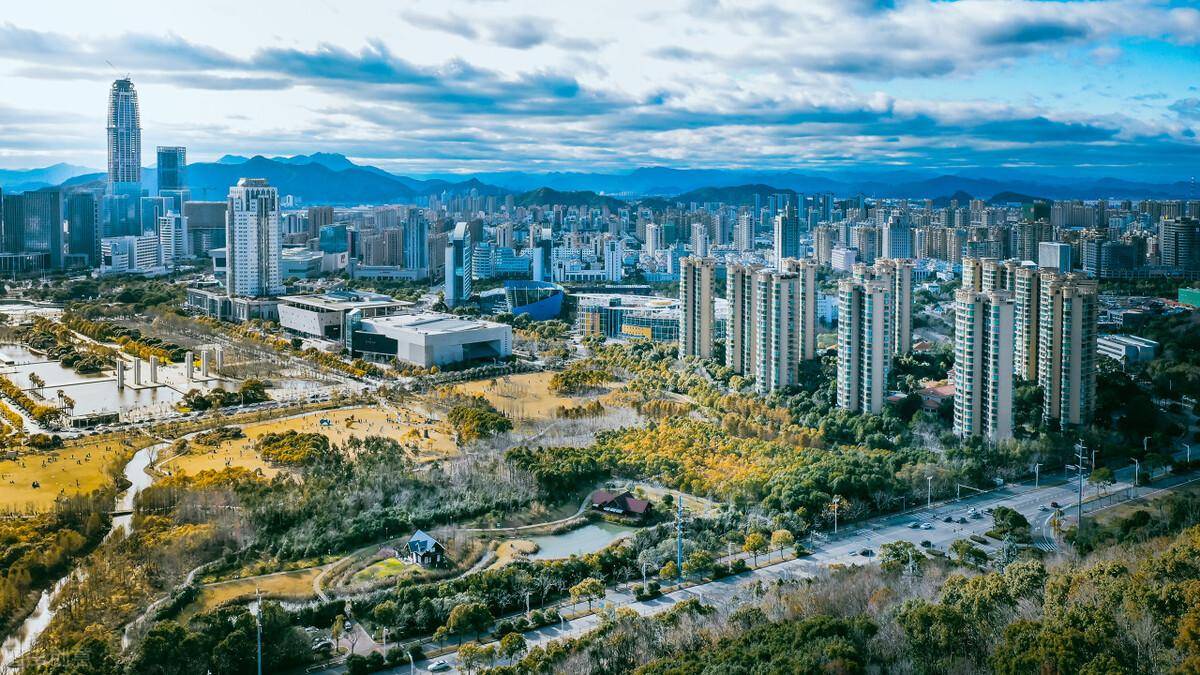 姜汤面,麦虾,食饼筒,杜桥麻糍,山粉糊,梅花糕,鸡蛋煎饺……这里的传统