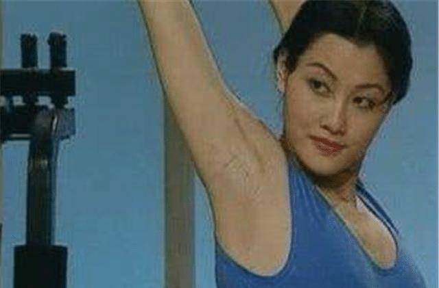 马华:90年代的健美皇后,事业顶峰患白血病,41岁英年早逝