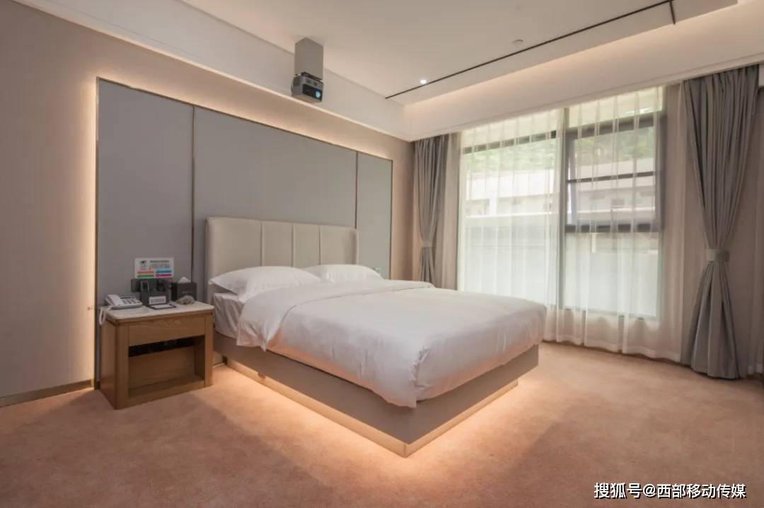 慢城花苑酒店地址:云南省昭通市绥江县中城镇龙行大道中段1号3.