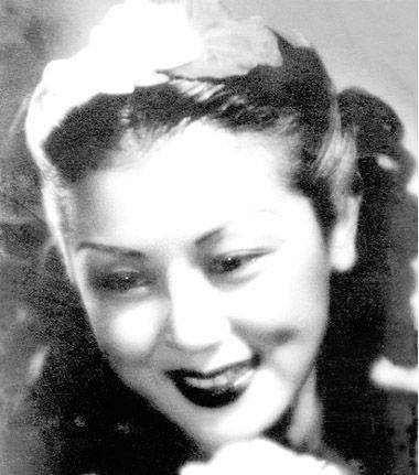 于是,张善琨便让人喊上官云珠去试戏.