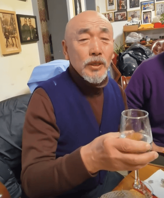 《乌龙山剿匪记》37年,10大主演多人退圈,一人去世,物是人非_申军谊_