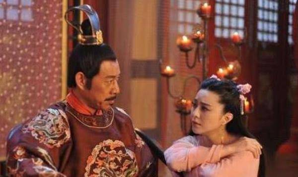 玄武门事变后,李世民霸占兄弟王妃,为何却不敢向太子妃下手?
