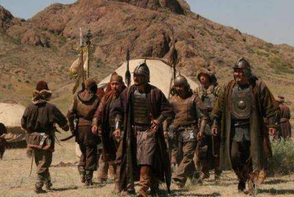 复国无望,大将率士兵两百离开,一路攻城拔寨,建立强大帝国