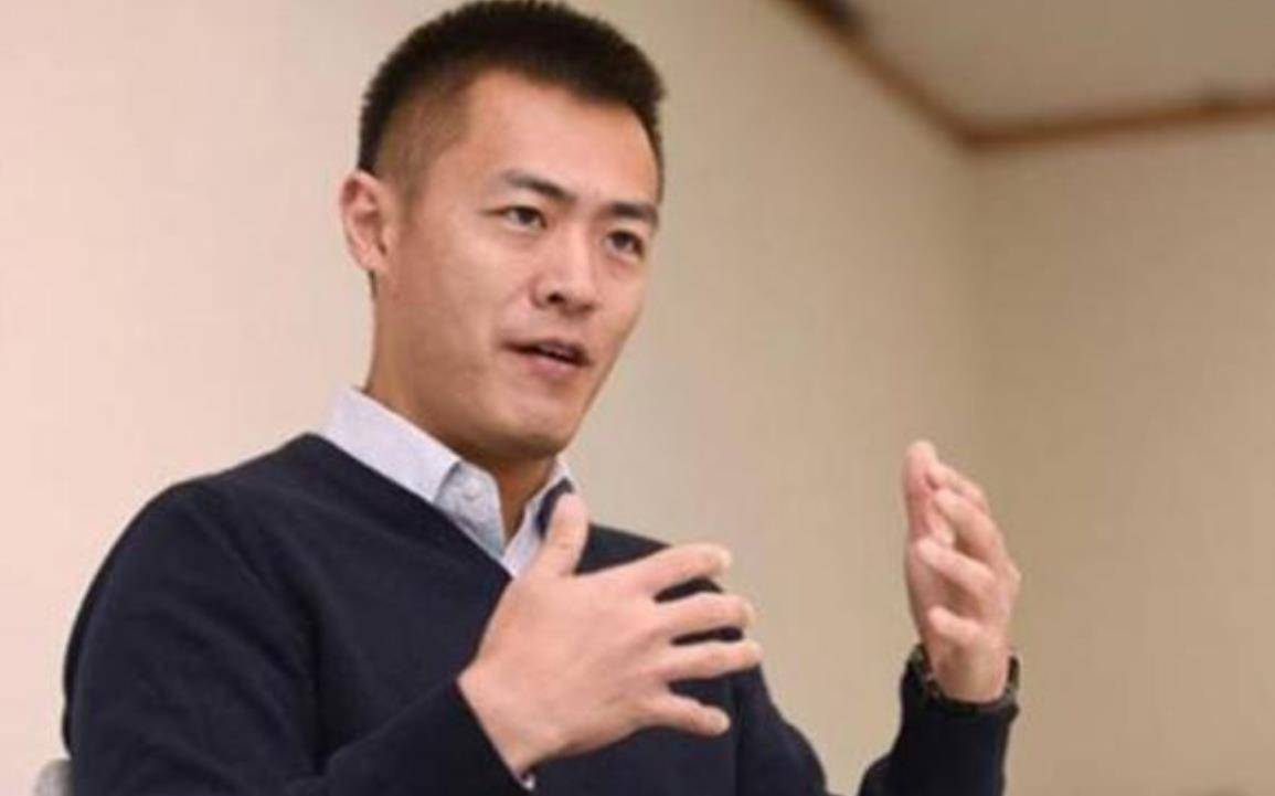 刘銮雄之子刘鸣炜:不买豪车,不买别墅,上相亲节目被灭灯