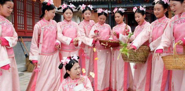 清朝灭亡后,宫女被遣散,却无人愿意娶,溥仪在回忆录中道出缘由