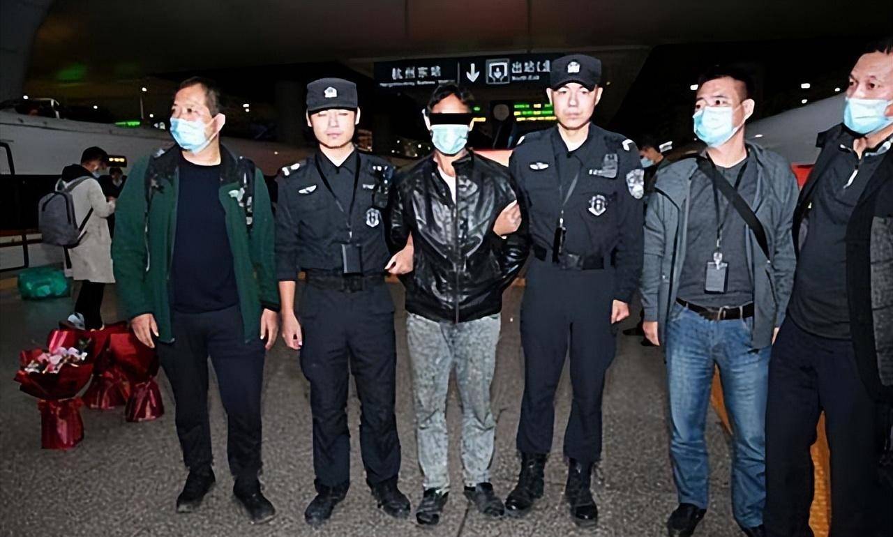 03年云南杀人犯成植物人,警方监护17年,他醒来后下场如何?