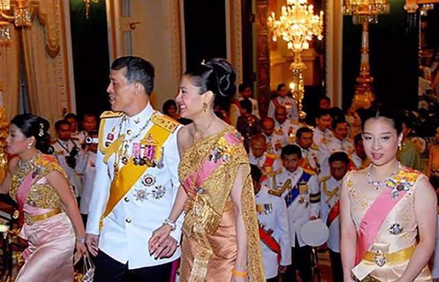 帕查拉公主和苏提达王后是朋友,却和诗尼娜贵妃友好,原因何在?