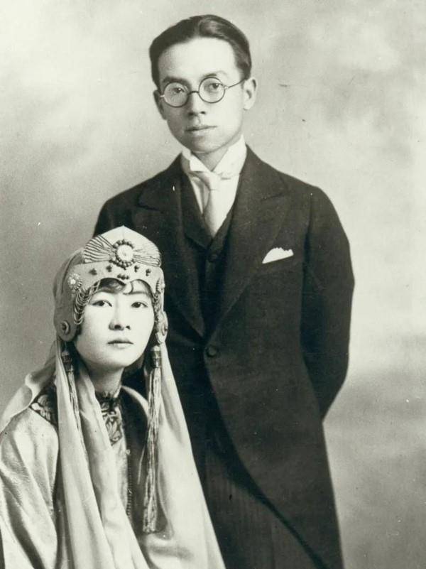 没有cad的年代,林徽因和梁思成这样手绘图纸,夫妇俩都太优秀了