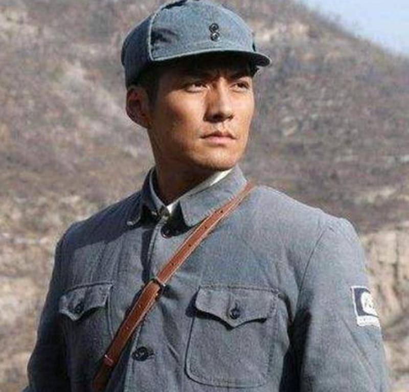 皖南事变中被俘的新四军高官,关押一年后被杀害,牺牲时年仅28岁_黄诚