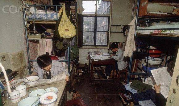 直击80,90年代大学生们的生活,和现在相比有什么不同?